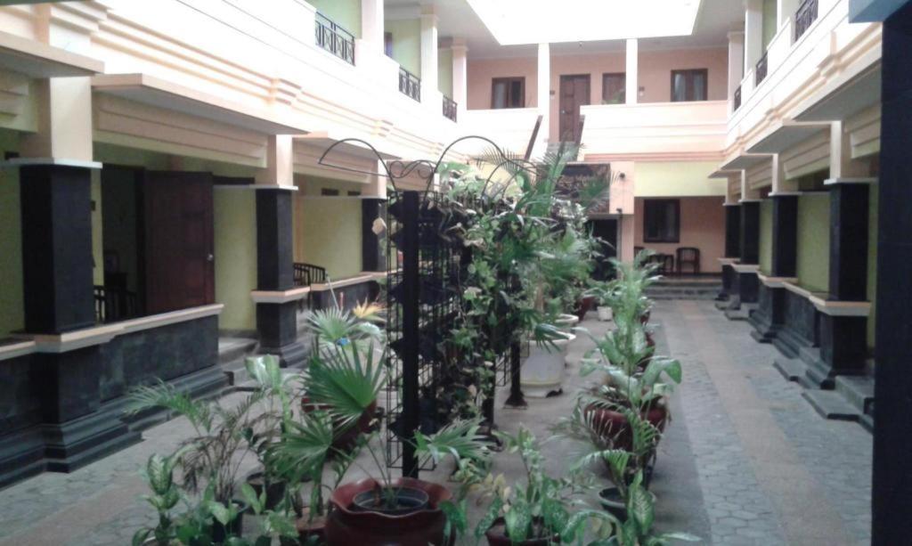 Zaitun Selaparang Hotel Lombok Bagian luar foto